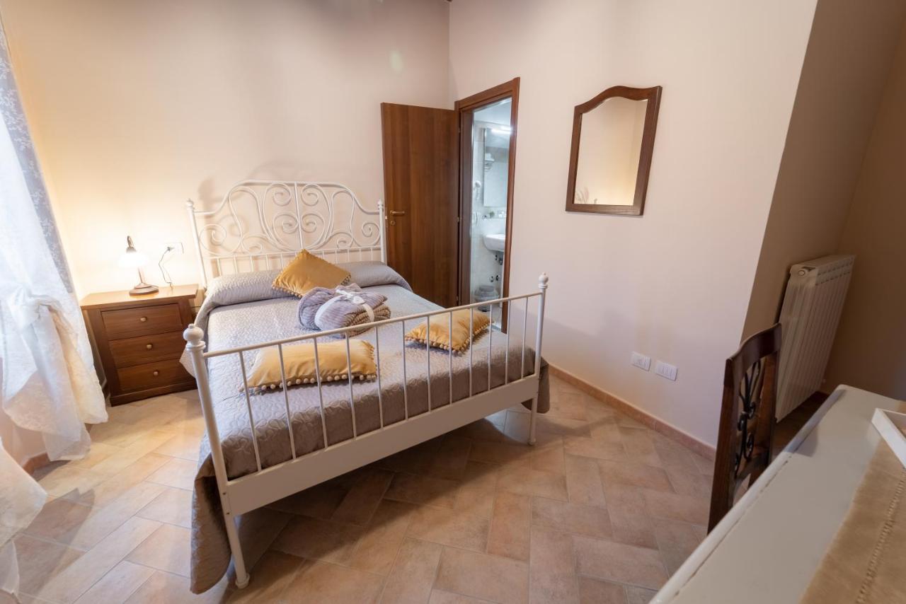 Albergo La Loggia di San Martino Gualdo Tadino Esterno foto