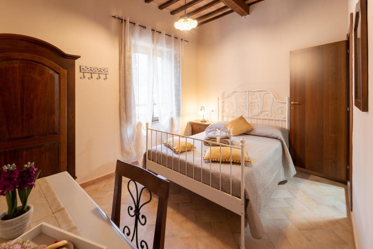 Albergo La Loggia di San Martino Gualdo Tadino Esterno foto