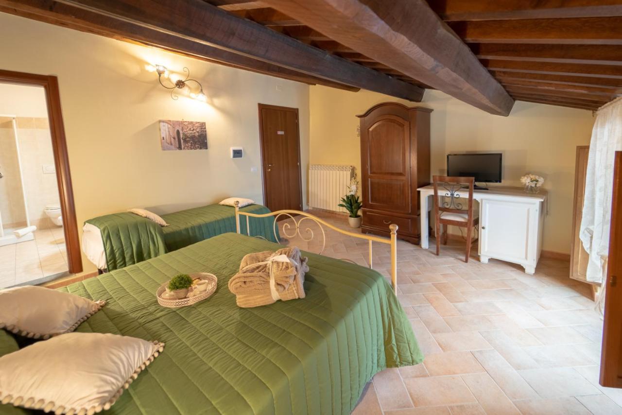 Albergo La Loggia di San Martino Gualdo Tadino Esterno foto