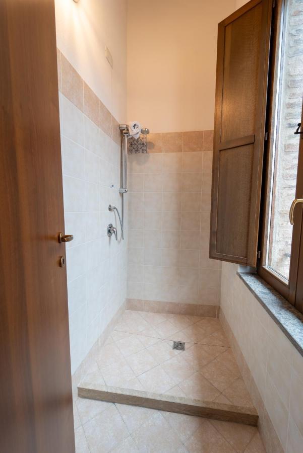 Albergo La Loggia di San Martino Gualdo Tadino Esterno foto