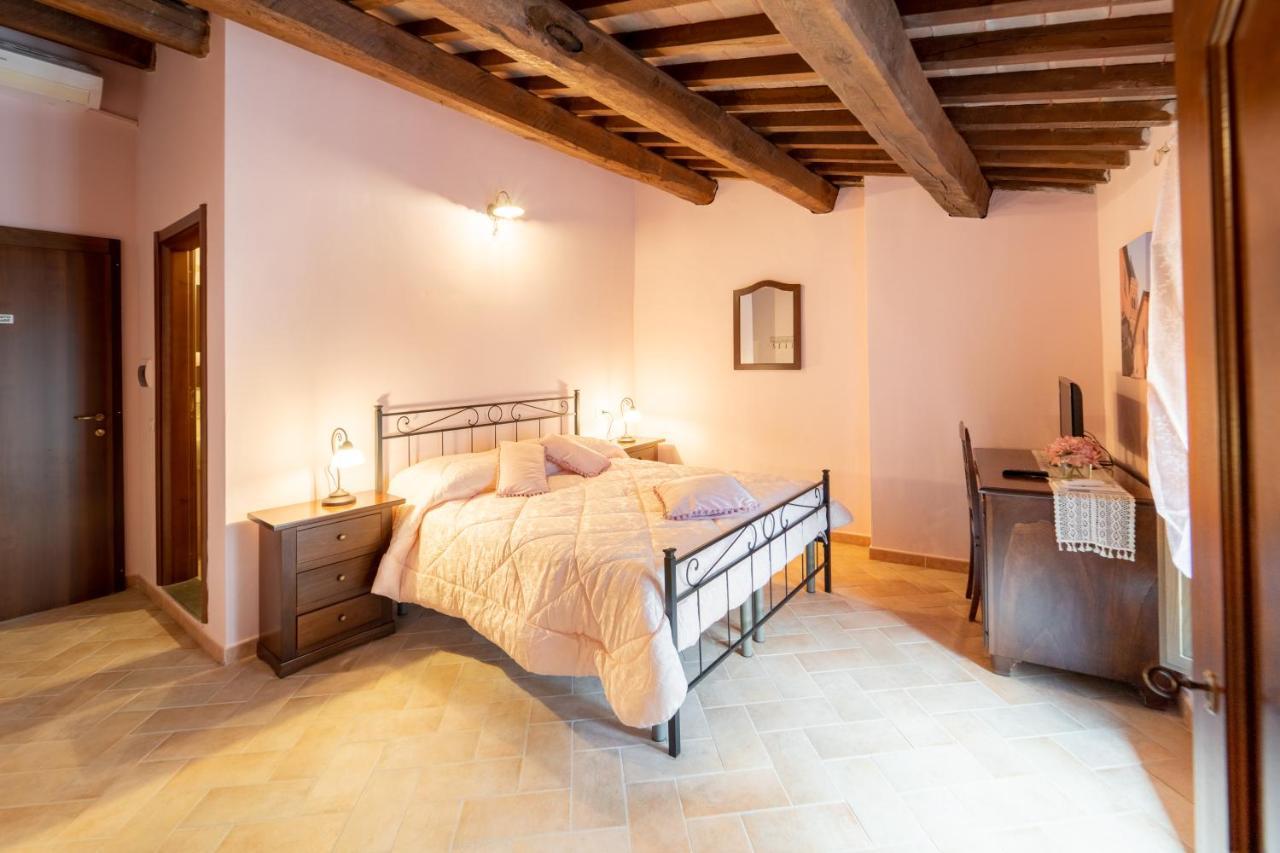 Albergo La Loggia di San Martino Gualdo Tadino Esterno foto